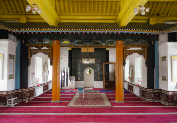 Dungan Mosque inside