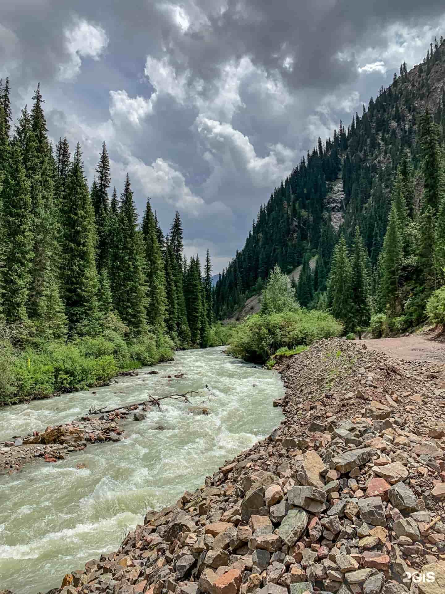 Jeti-Oguz valley scenery